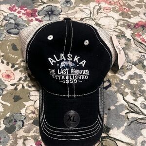 Alaska Black and White Cap